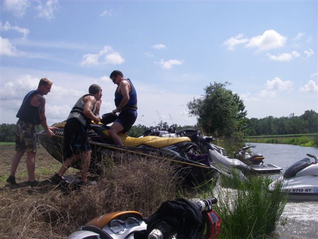 2009-06-11 MUDBUG 072